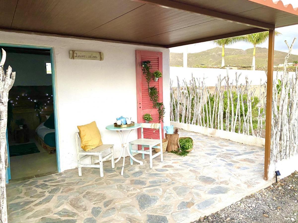Lykke Suite Spa Sauna Piscina Y Jardin Buzanada Luaran gambar