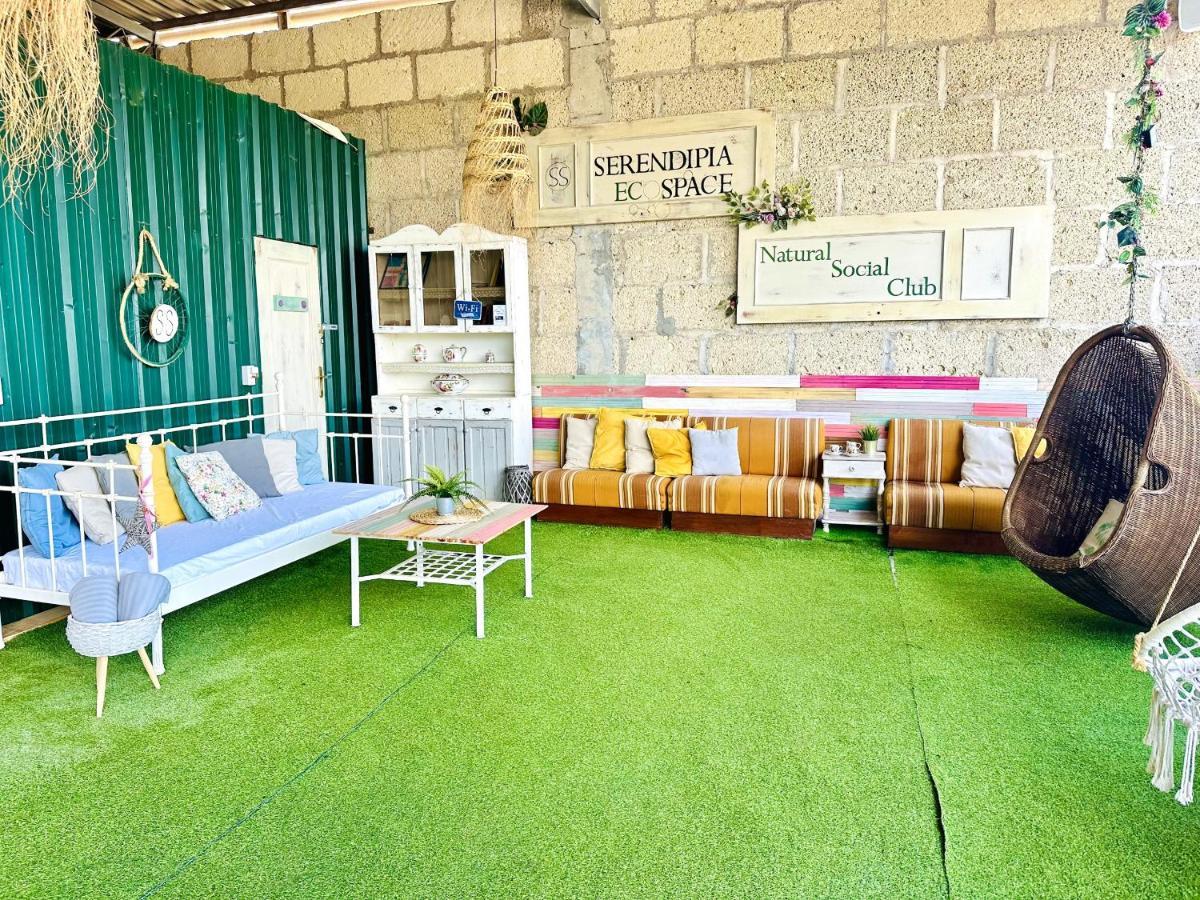 Lykke Suite Spa Sauna Piscina Y Jardin Buzanada Luaran gambar
