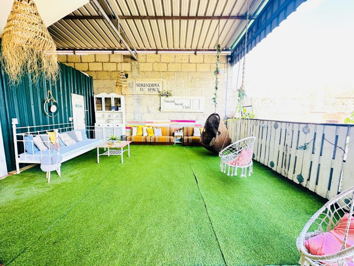 Lykke Suite Spa Sauna Piscina Y Jardin Buzanada Luaran gambar